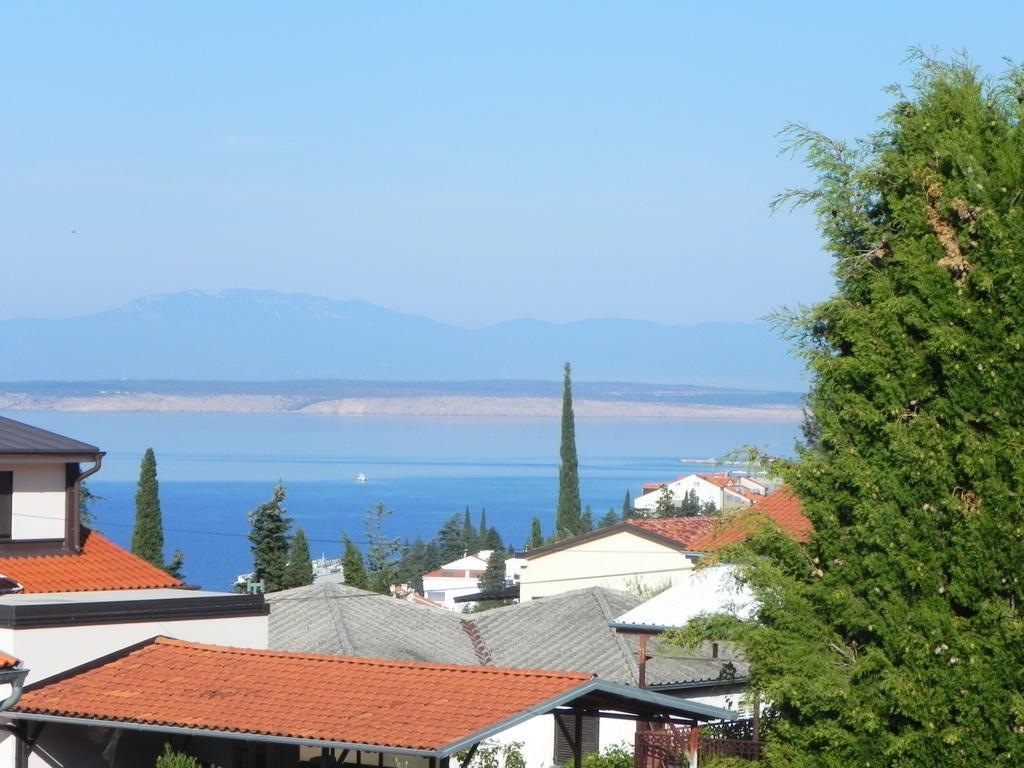 Apartments Katalenic Selce Esterno foto
