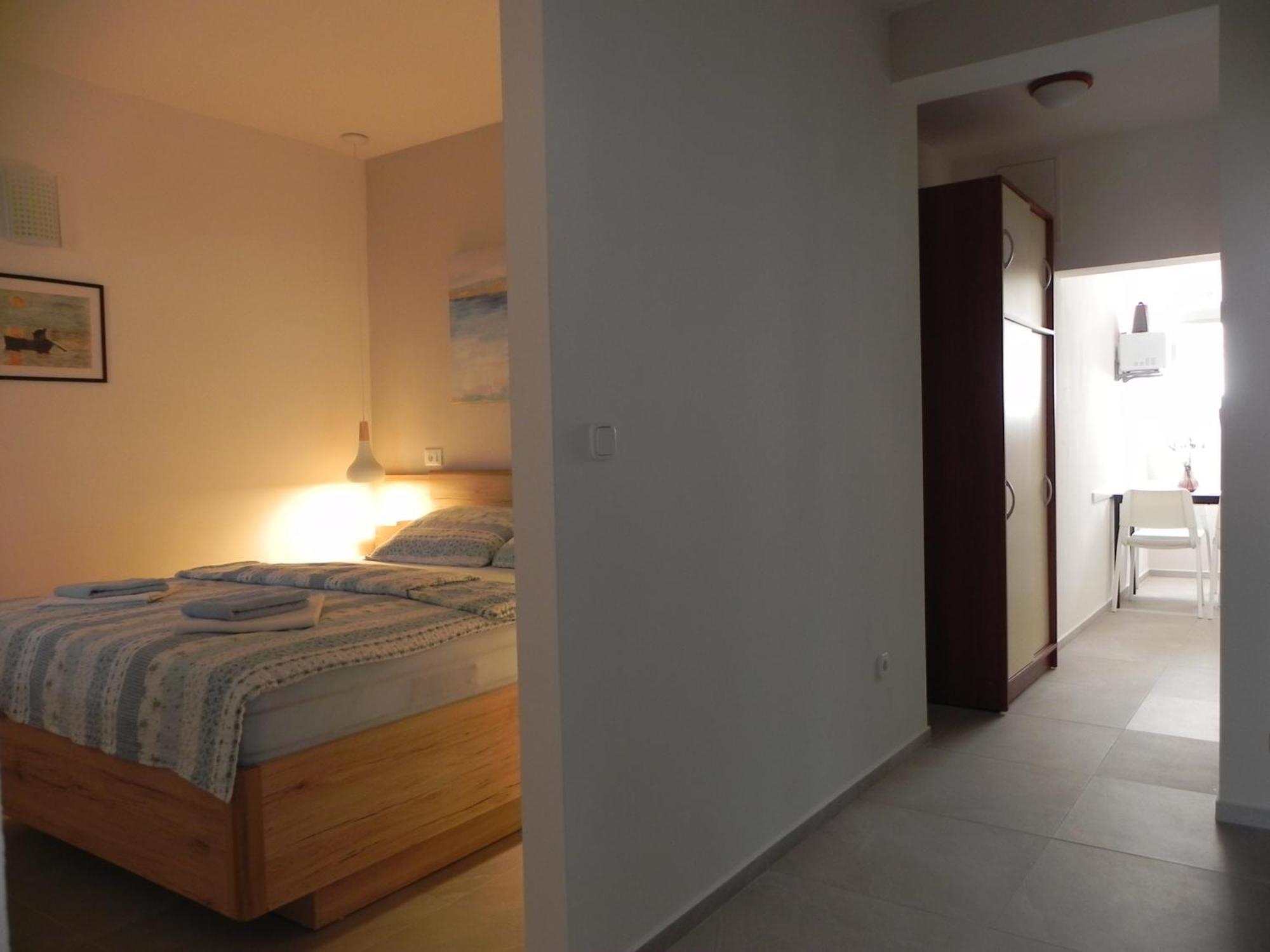 Apartments Katalenic Selce Esterno foto