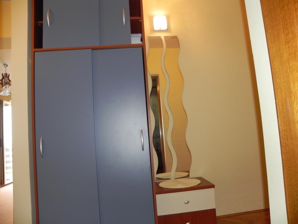 Apartments Katalenic Selce Esterno foto