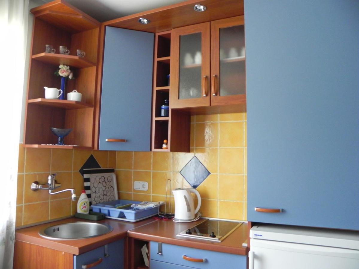Apartments Katalenic Selce Esterno foto